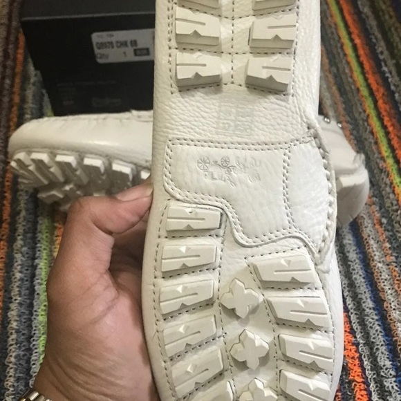 New coach loafers-size 6 -medium - Picture 9 of 9